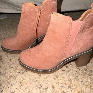 Corky’s Stylish Pink Ankle Boots size 8